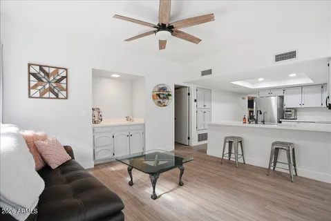 $609,900 | 12627 South 38th Place, Phoenix, AZ 85044