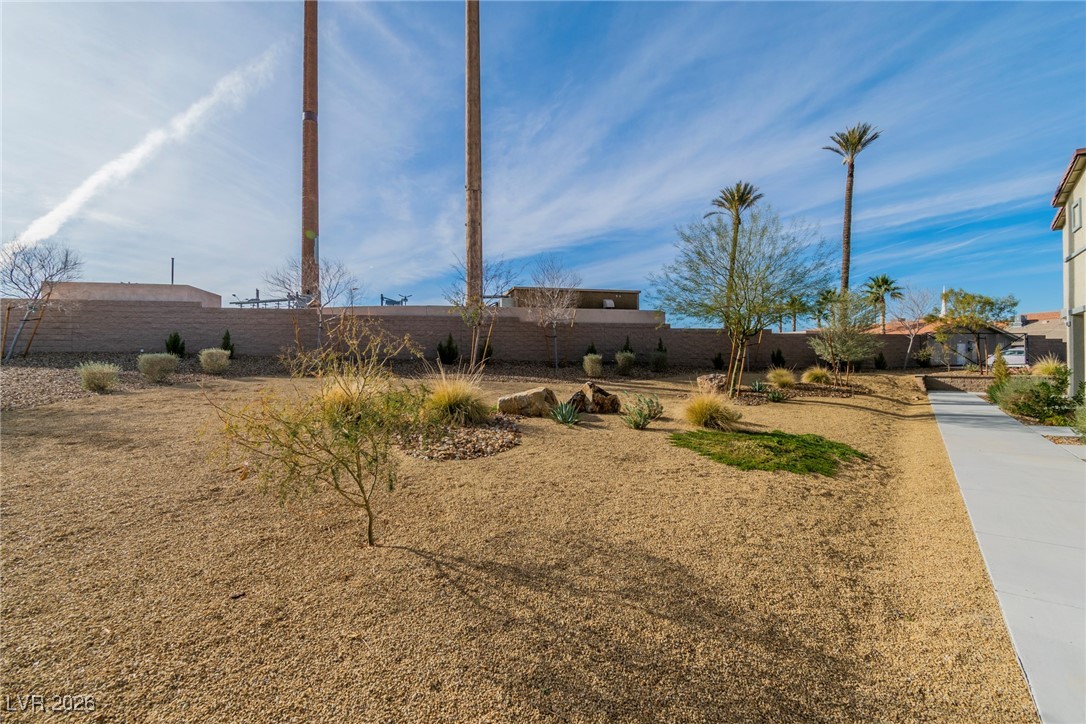 507 Blue Ridge Cove Court Henderson, NV 89002 - Photo 4 of 34