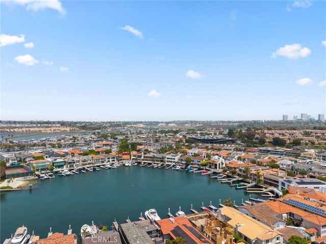 $12,700,000 | 73 Linda Isle, Newport Beach, CA 92660