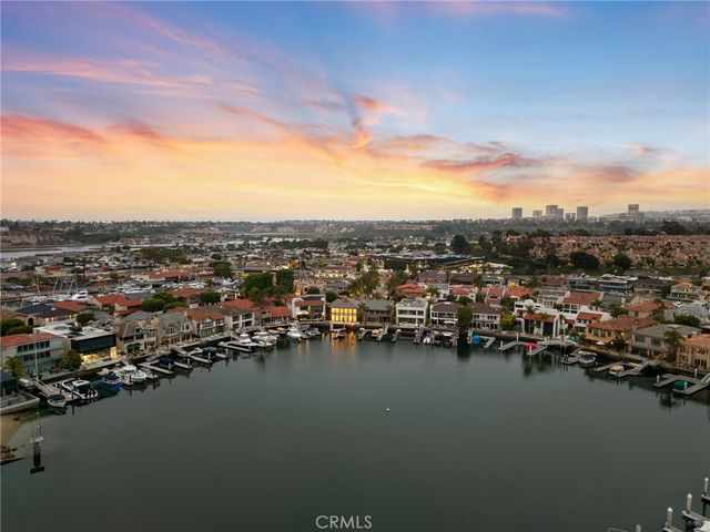 $12,700,000 | 73 Linda Isle, Newport Beach, CA 92660