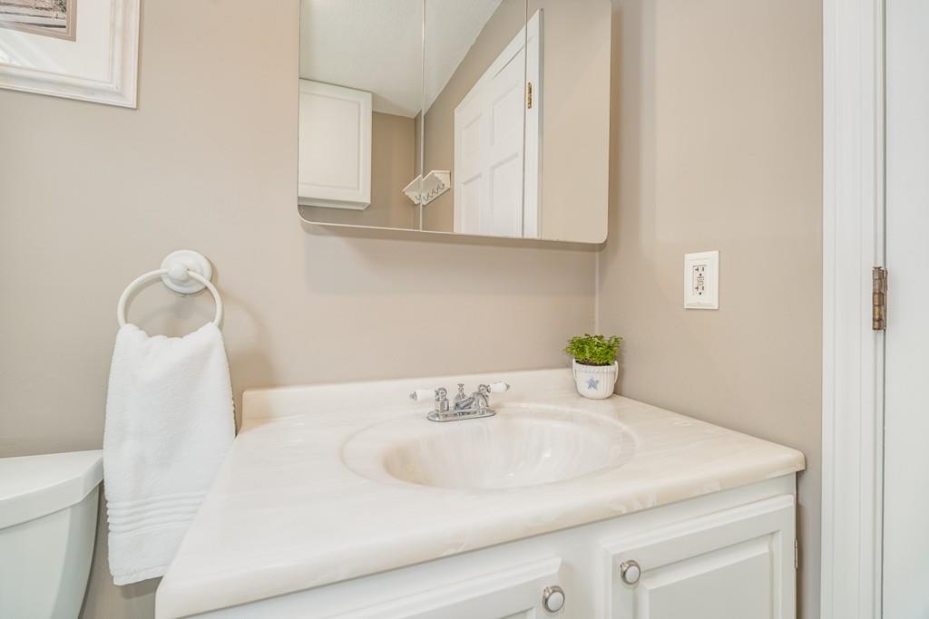 55 Dutchess Street Springfield, MA 01129 - Photo 29 of 41