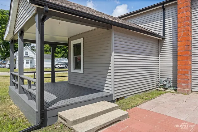 $265,000 | 302 North Center Street, Plano, IL 60545