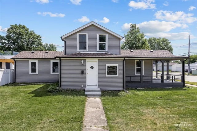 $265,000 | 302 North Center Street, Plano, IL 60545