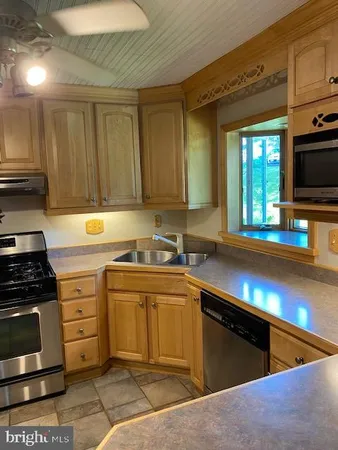 $156,900 | 730 South Shore Trail, Central City, PA 15926