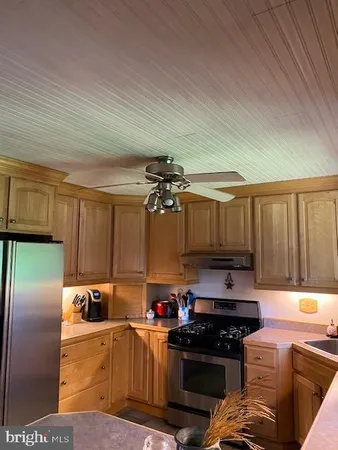 $156,900 | 730 South Shore Trail, Central City, PA 15926