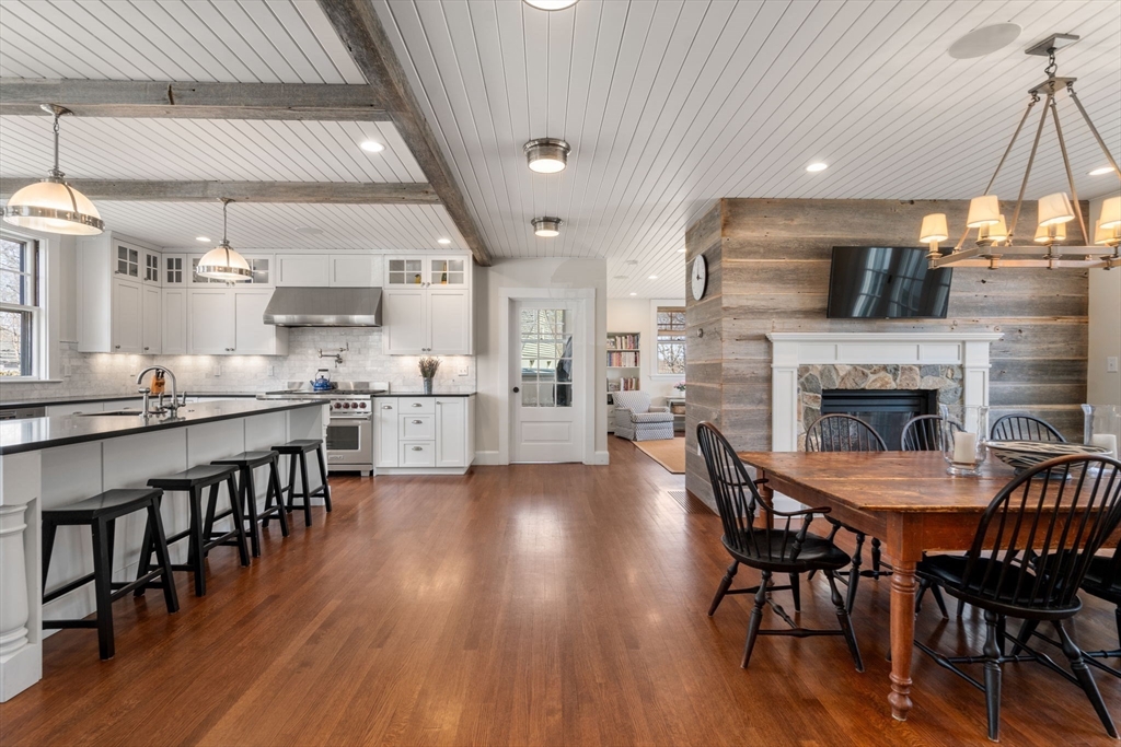 570 Bridge Street Dedham, MA 02026 - Photo 15 of 42