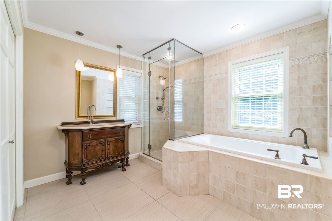 697 Cedar Avenue Fairhope, AL 36532 - Photo 15 of 30 Master Bath