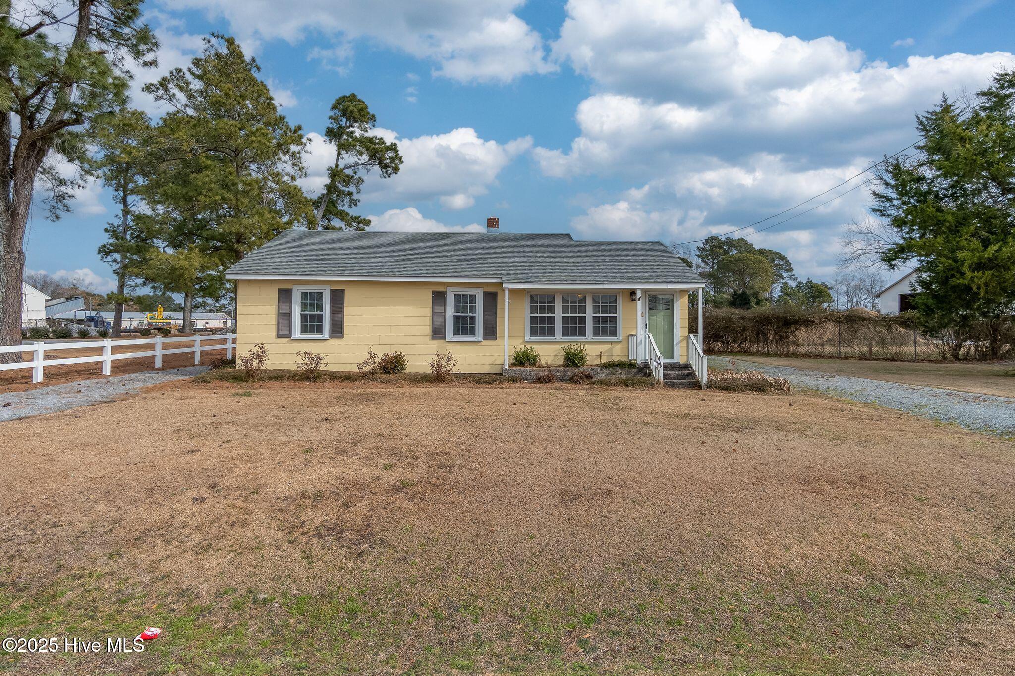 194 Collier-Loftin Road Kinston, NC 28504 - Photo 2 of 33 194 Collier loftin-2
