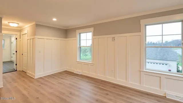 $849,900 | 1 Stone Crk Drive, East Greenbush, NY 12061