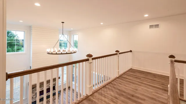 $849,900 | 1 Stone Crk Drive, East Greenbush, NY 12061