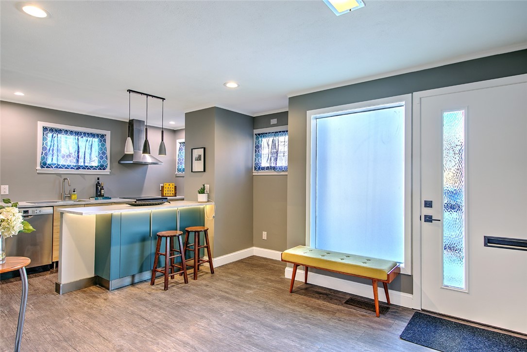 3220 Post Road Warwick, RI 02886 - Photo 6 of 30