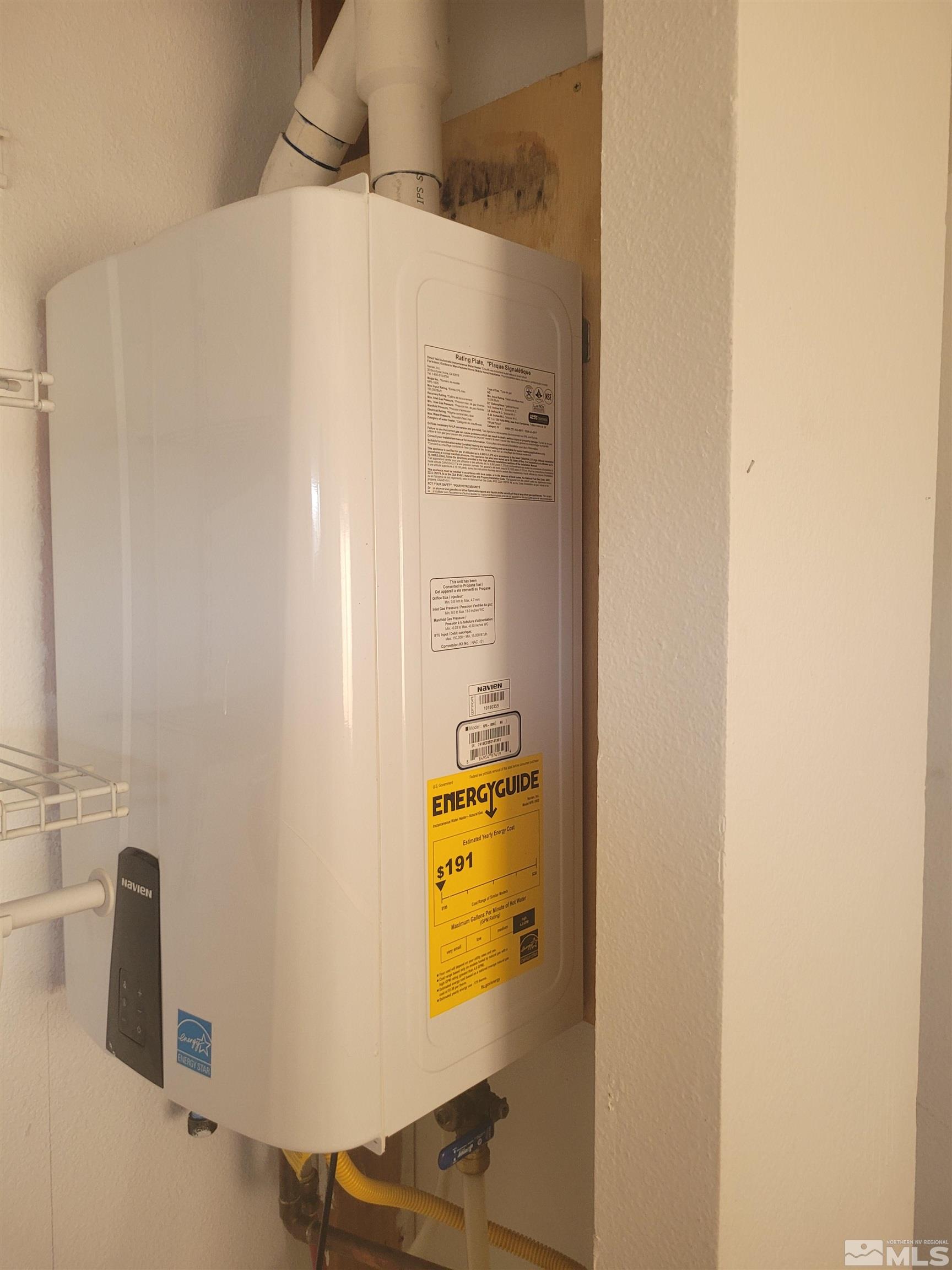 17820 Mockingbird Drive Reno, NV 89508 - Photo 12 of 14 a bathroom with a sink and glass door