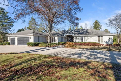 $1,075,000 | 2035 Kipling Court, Highland Park, IL 60035