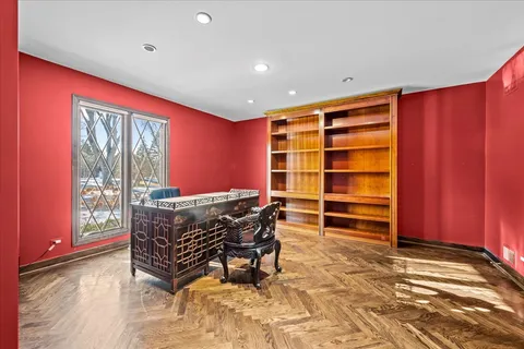 $1,075,000 | 2035 Kipling Court, Highland Park, IL 60035