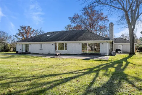 $1,075,000 | 2035 Kipling Court, Highland Park, IL 60035