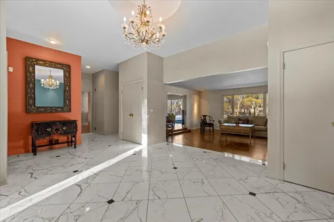 $1,075,000 | 2035 Kipling Court, Highland Park, IL 60035