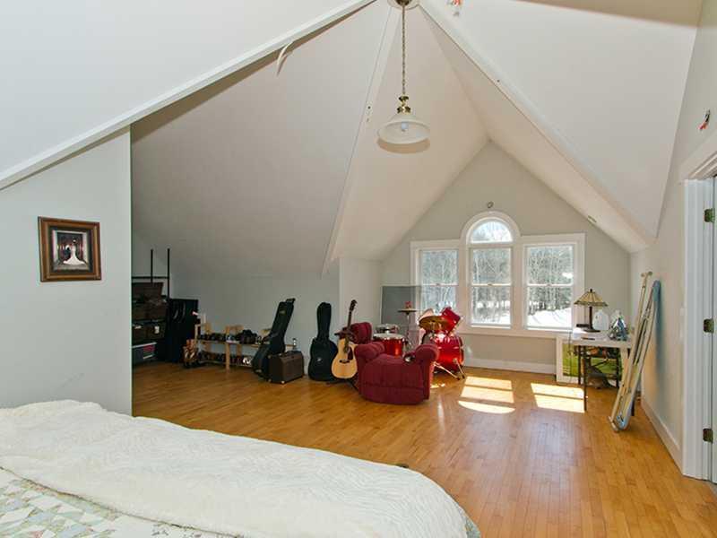 66 Start Road Camden, ME 04843 - Photo 5 of 17 Master Bedroom. master...