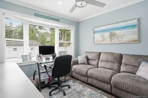 $949,999 | 272 Hamilton Avenue, Massapequa, NY 11758