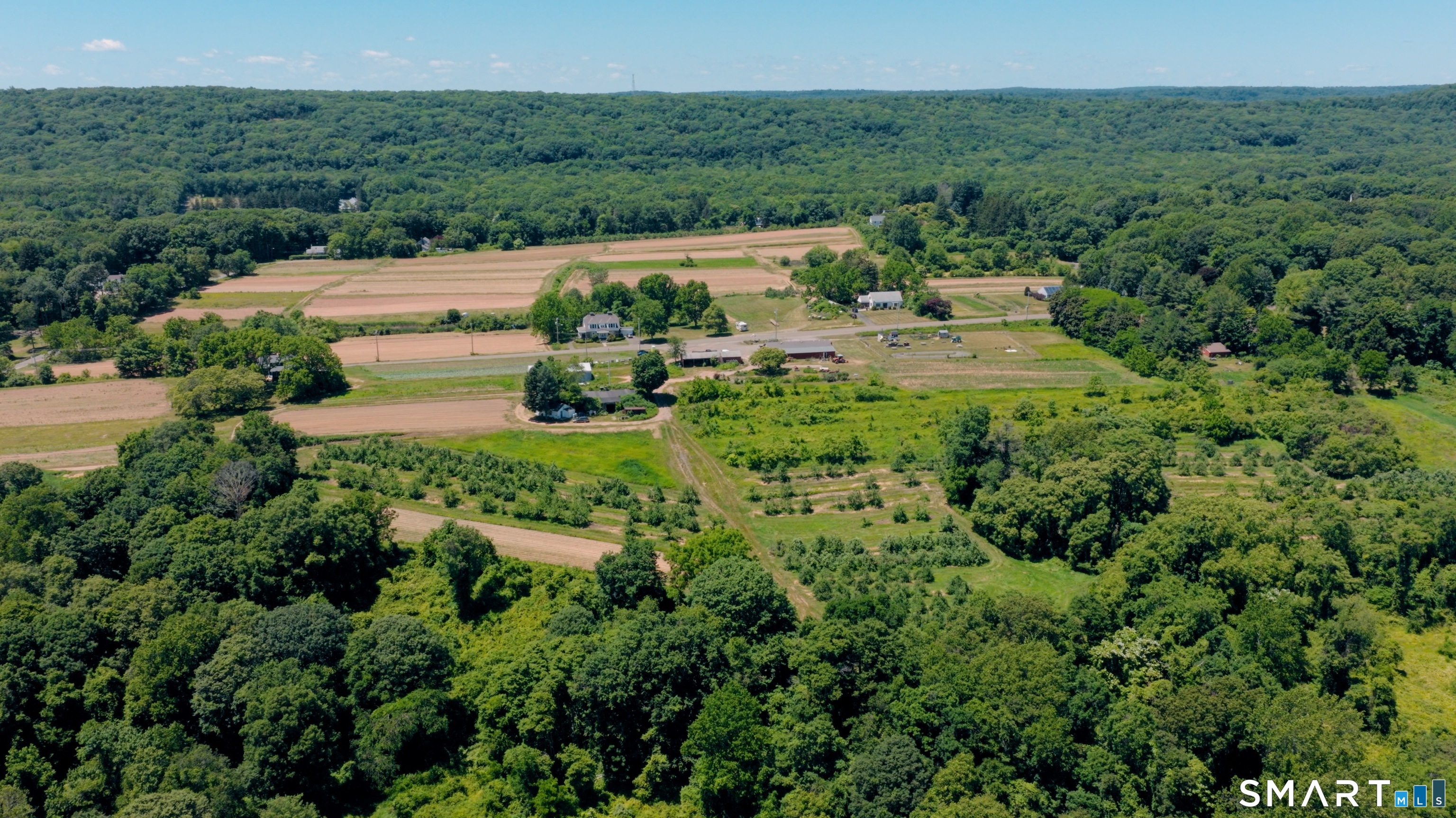 810 Dunbar Hill Road Hamden, CT 06514 - Photo 36 of 40