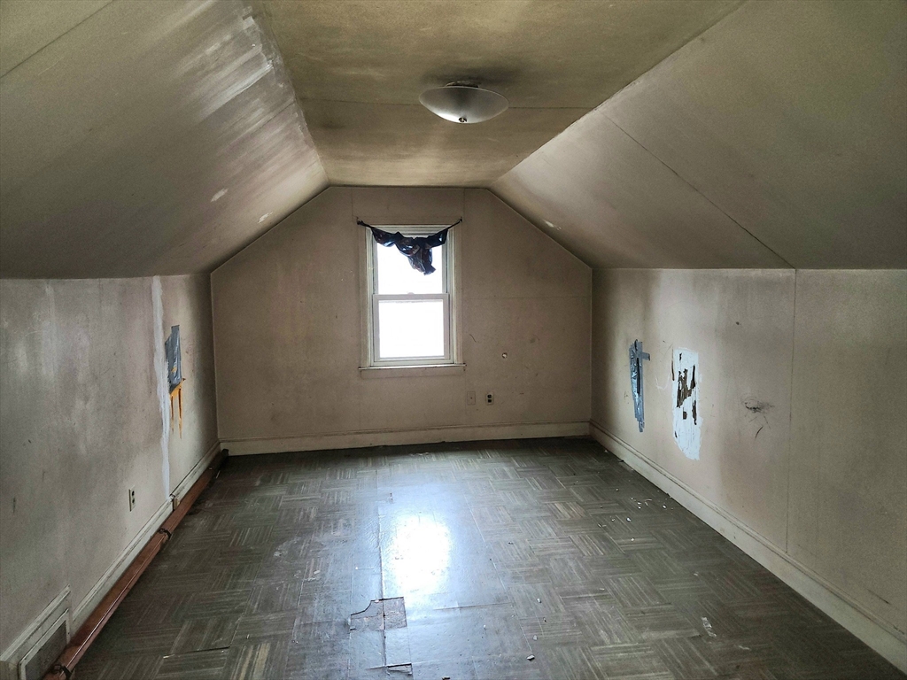 245 El Paso Street Springfield, MA 01104 - Photo 16 of 22