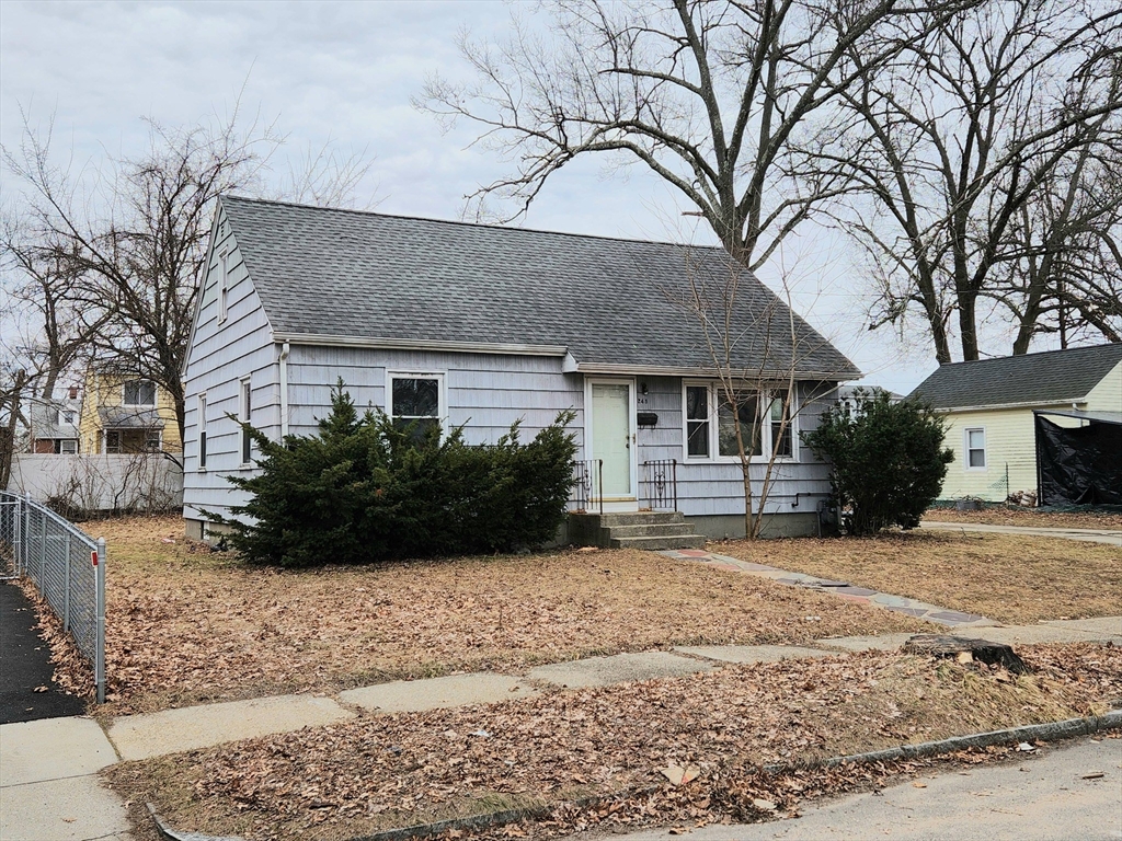 245 El Paso Street Springfield, MA 01104 - Photo 2 of 22