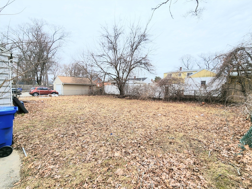 245 El Paso Street Springfield, MA 01104 - Photo 5 of 22