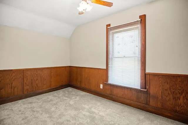 $225,000 | 822 Dekalb Avenue, Sycamore, IL 60178