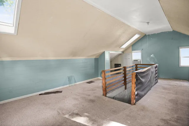 $225,000 | 822 Dekalb Avenue, Sycamore, IL 60178