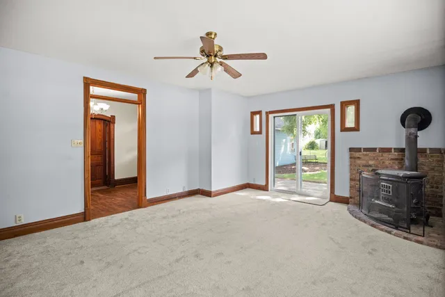 $225,000 | 822 Dekalb Avenue, Sycamore, IL 60178