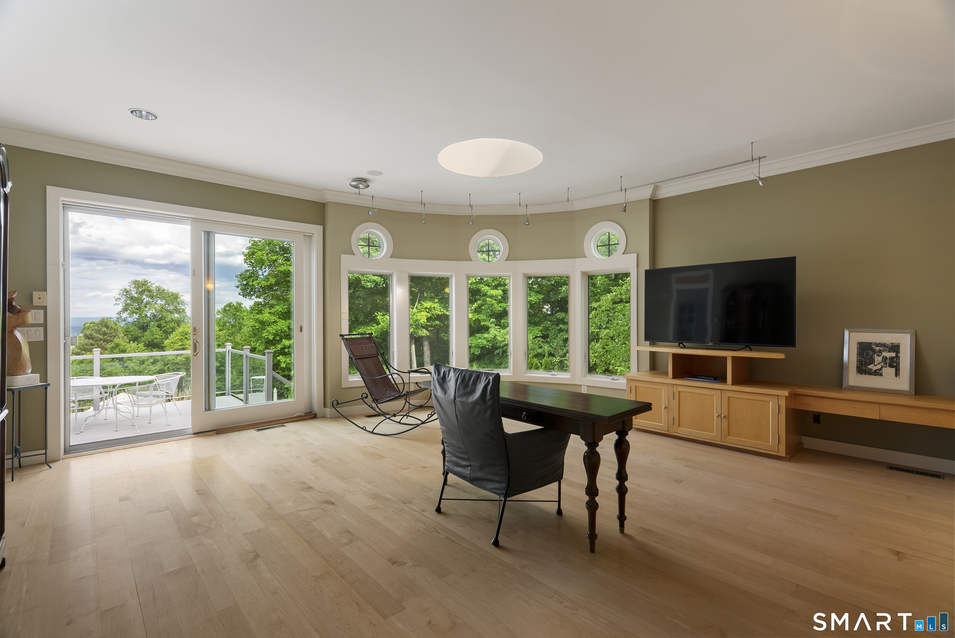 46 Balfour Road West Hartford, CT 06117 - Photo 14 of 40