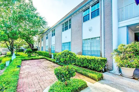 $120,000 | 2701 Bellefontaine, Unit B3, Houston, TX 77025