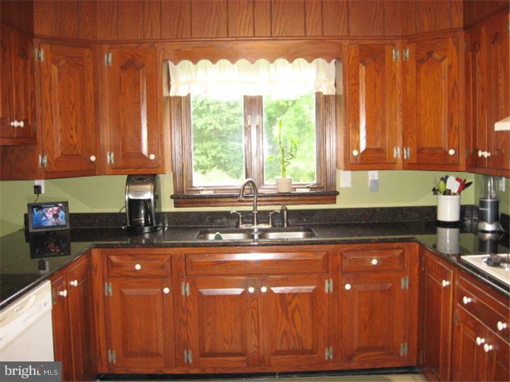 178 Maskells Mill Road Salem, NJ 08079 - Photo 7 of 24 Kitchen