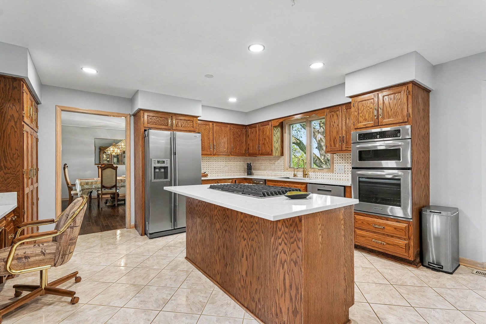 703 Westridge Road Joliet, IL 60431 - Photo 8 of 53