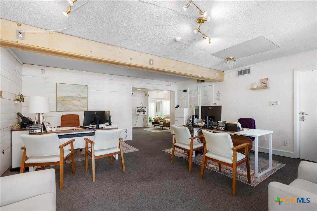 209 South Main Street Salado, TX 76571 - Photo 14 of 38 Suite D