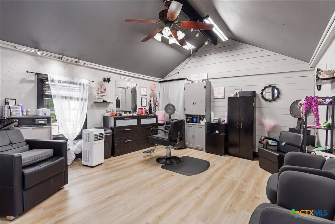 209 South Main Street Salado, TX 76571 - Photo 18 of 38 Suite B, Space 1