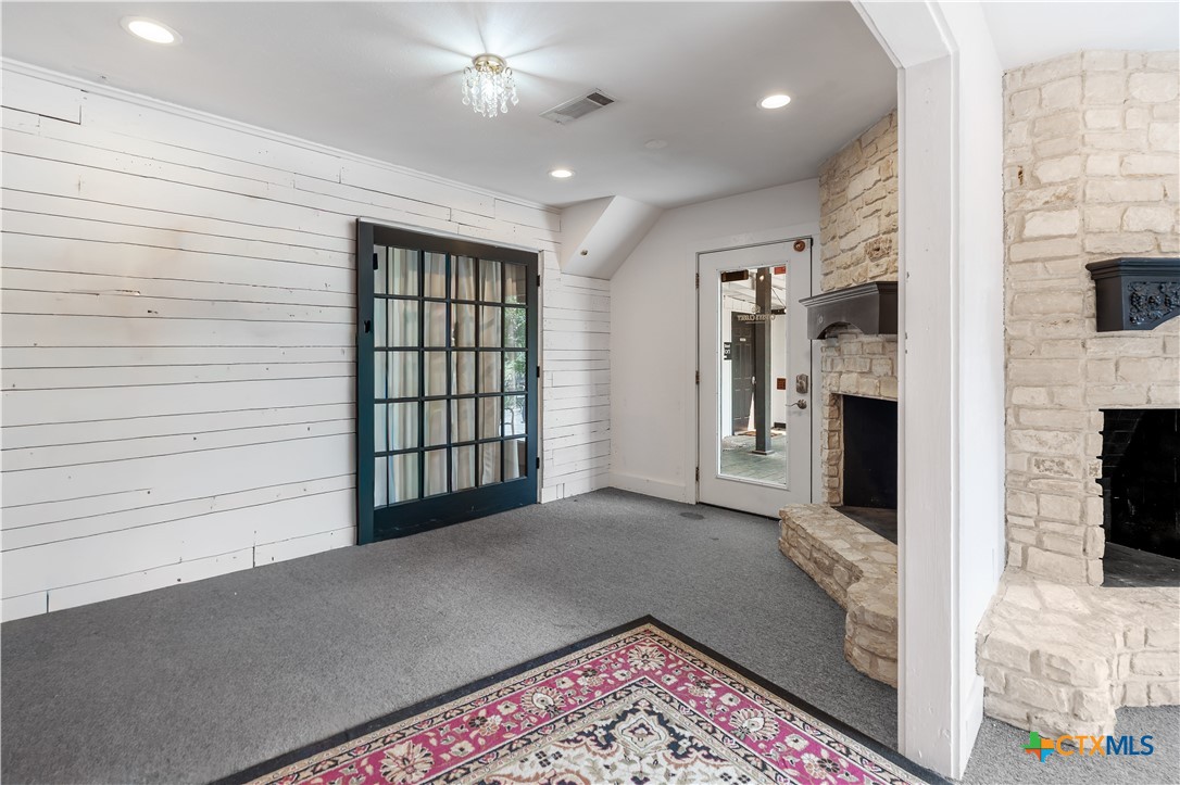 209 South Main Street Salado, TX 76571 - Photo 20 of 38 Suite B, Space 4