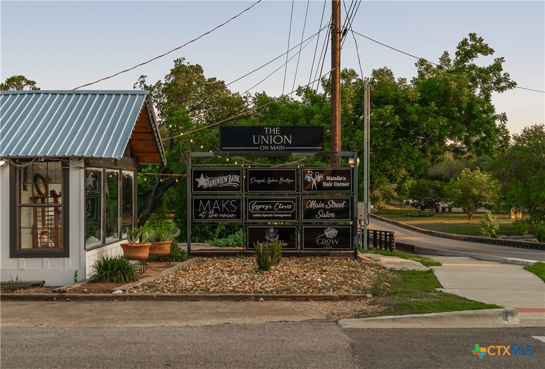209 South Main Street Salado, TX 76571 - Photo 3 of 38