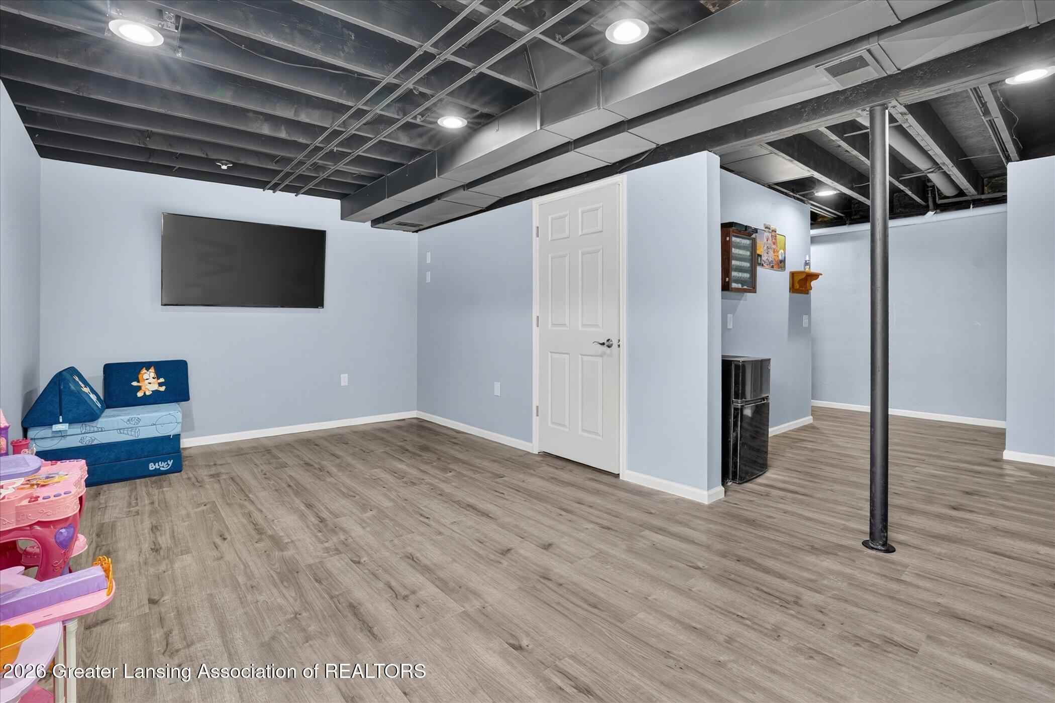 2999 Eden Road Leslie, MI 49251 - Photo 47 of 65 48-2999-Eden-Rd-Leslie-MI-49251-WindowSt