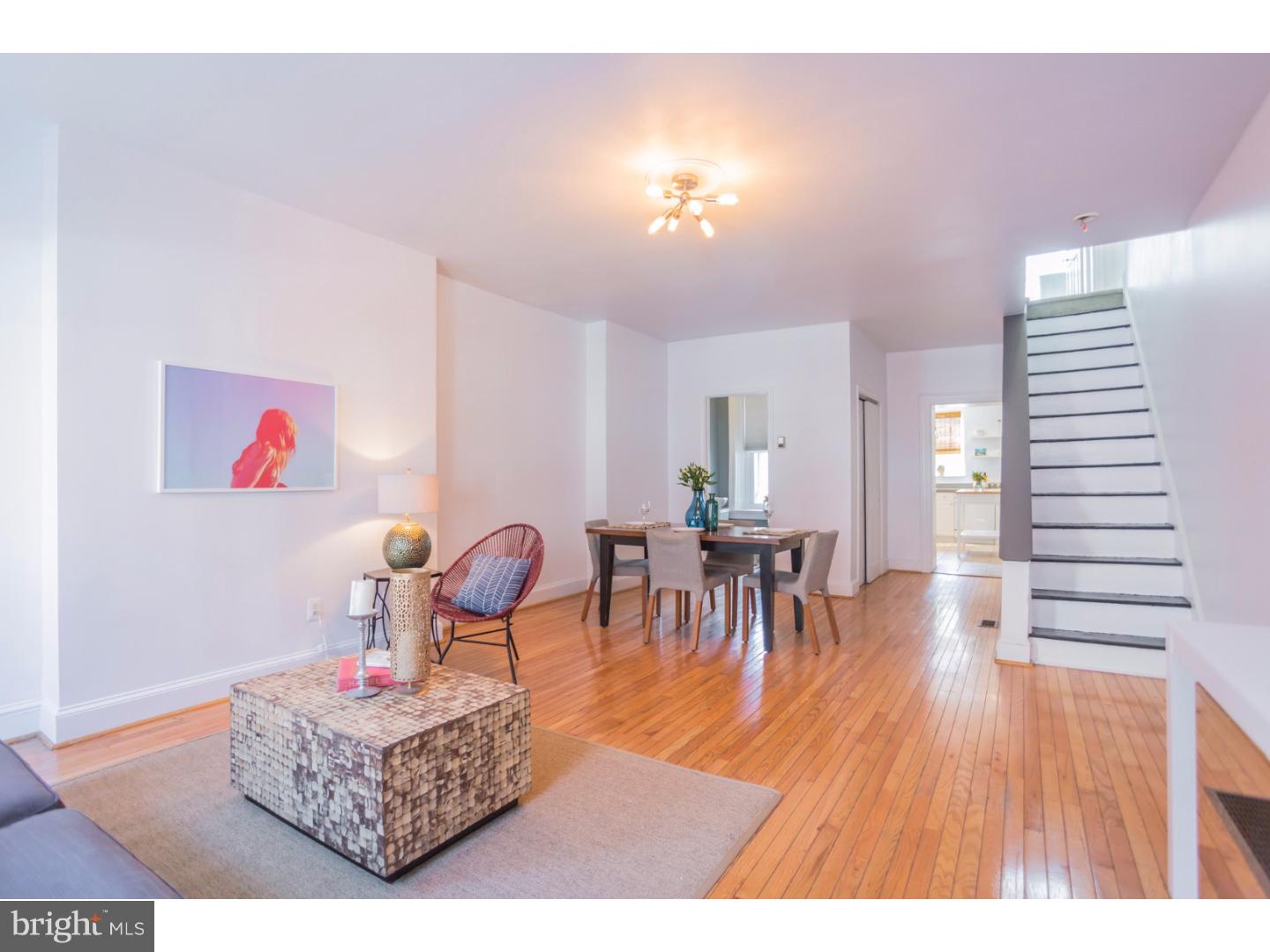 128 Ripka Street Philadelphia, PA 19127 - Photo 3 of 18 Living Room