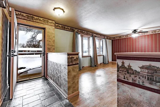 $399,000 | 319 Robin Court, St. Joseph, MI 49085