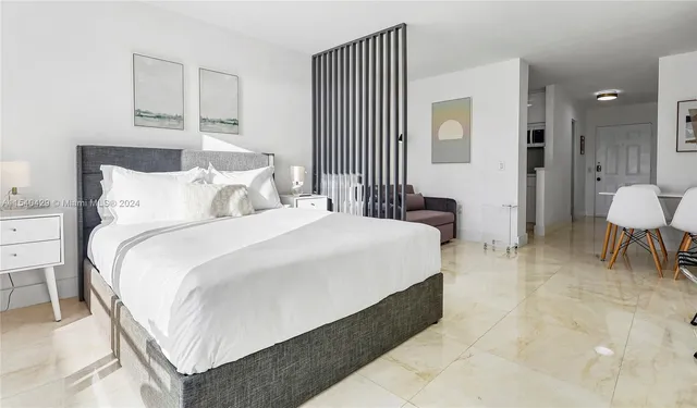 $3,000 | 7904 West Drive, Unit 305, North Bay Village, FL 33141