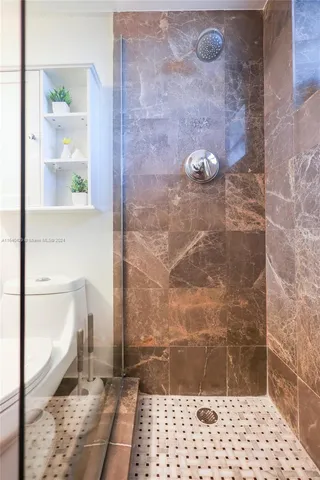 $3,000 | 7904 West Drive, Unit 305, North Bay Village, FL 33141