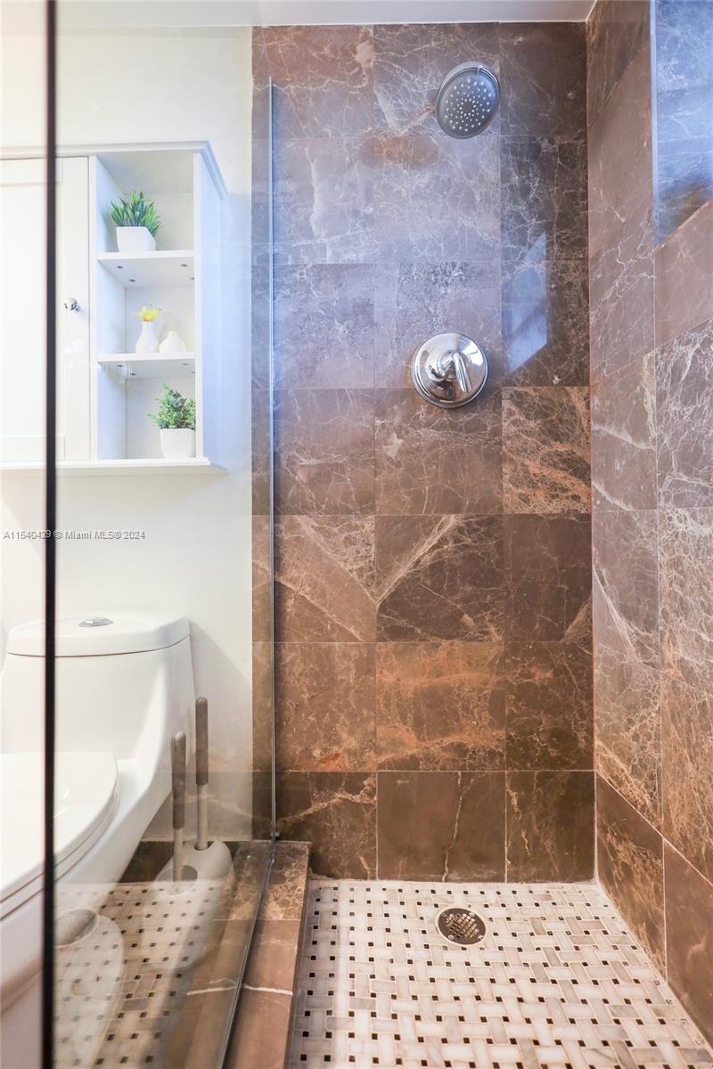 7904 West Drive, Unit 305 North Bay Village, FL 33141 - Photo 18 of 34