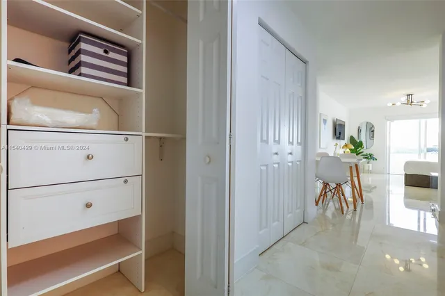 $3,000 | 7904 West Drive, Unit 305, North Bay Village, FL 33141