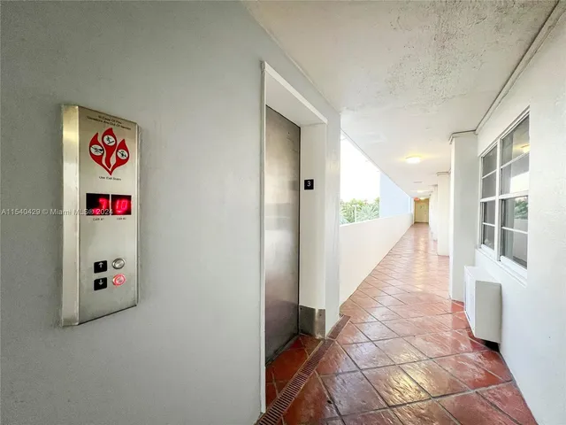 $3,000 | 7904 West Drive, Unit 305, North Bay Village, FL 33141