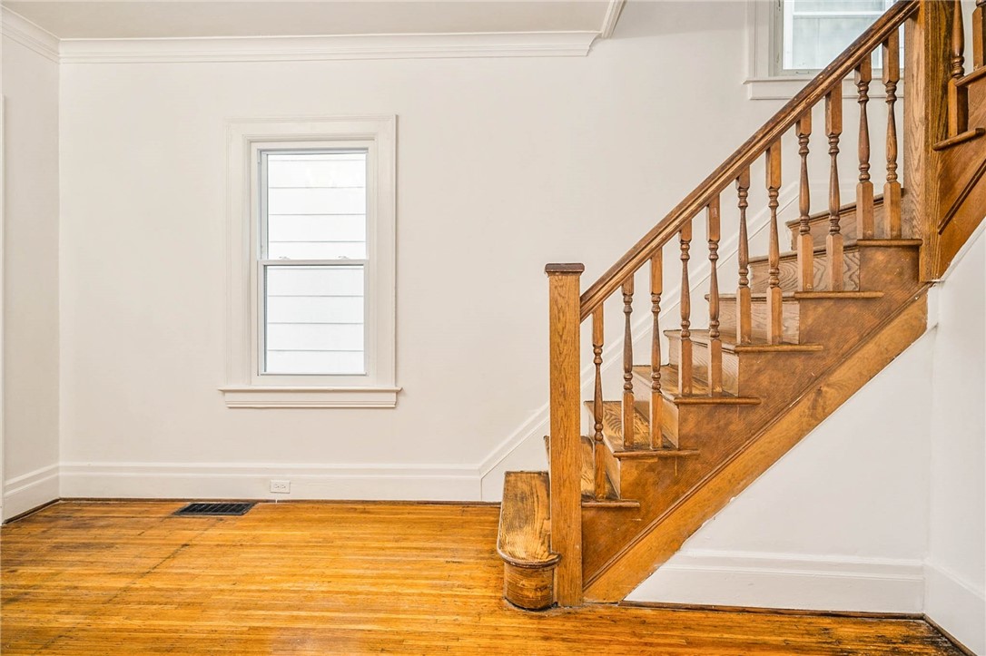 218 Wellington Avenue Rochester, NY 14611 - Photo 11 of 44