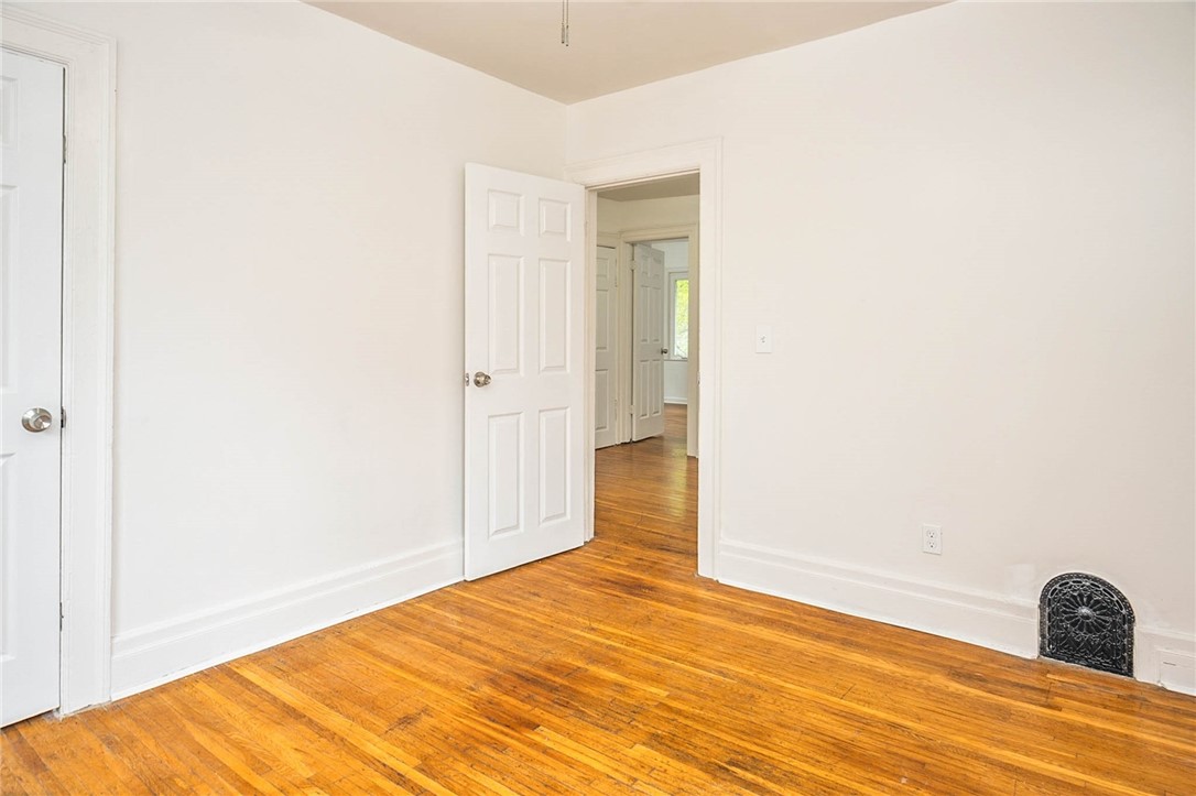 218 Wellington Avenue Rochester, NY 14611 - Photo 24 of 44