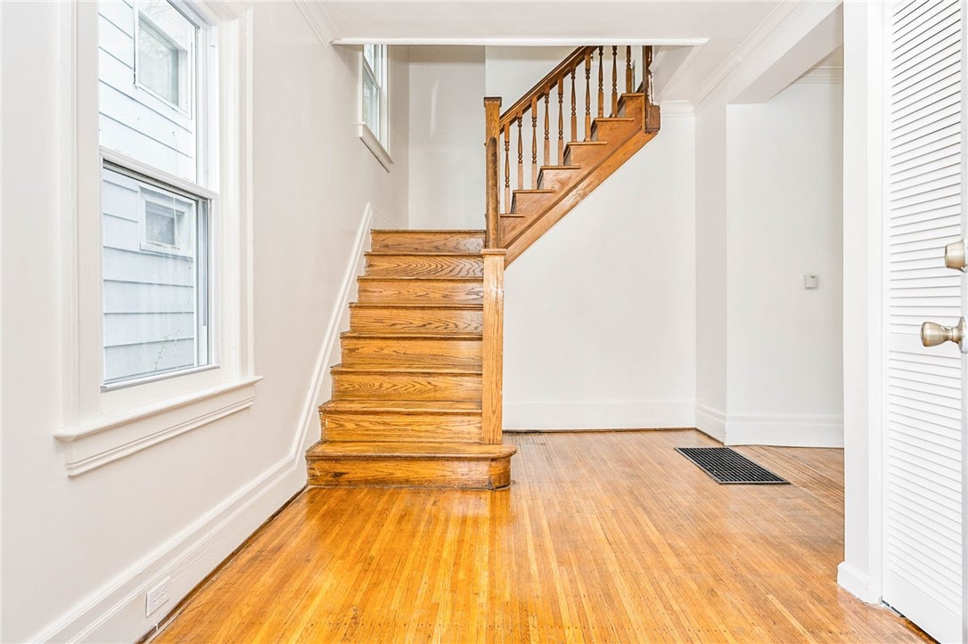 218 Wellington Avenue Rochester, NY 14611 - Photo 27 of 44