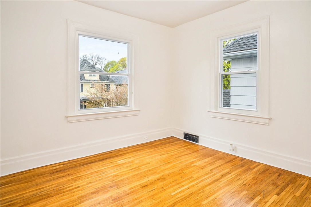 218 Wellington Avenue Rochester, NY 14611 - Photo 28 of 44