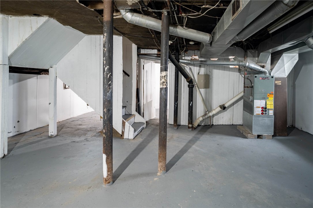 218 Wellington Avenue Rochester, NY 14611 - Photo 41 of 44